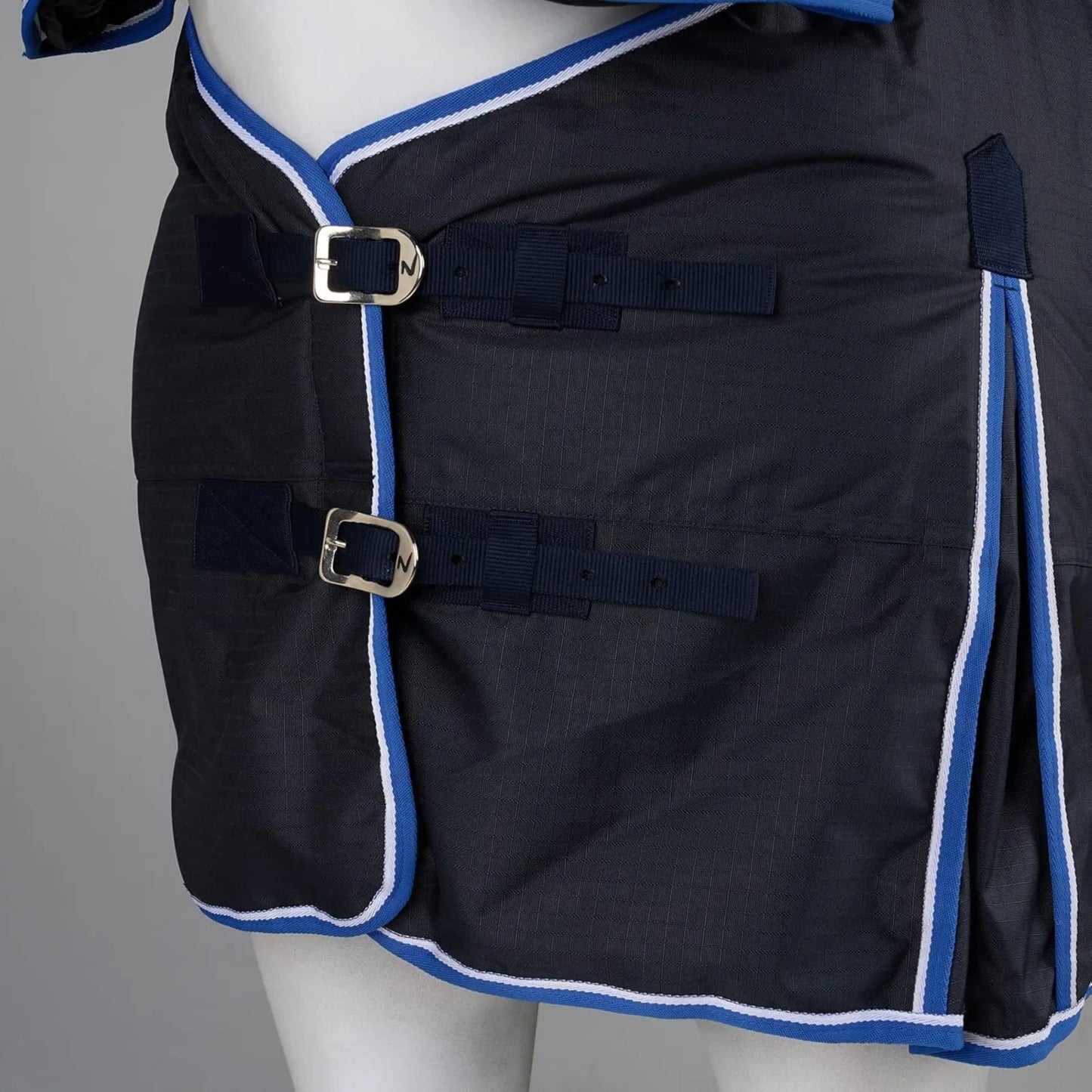 Heavy-Duty Winter Turnout Horse Blanket with Neck Cover
