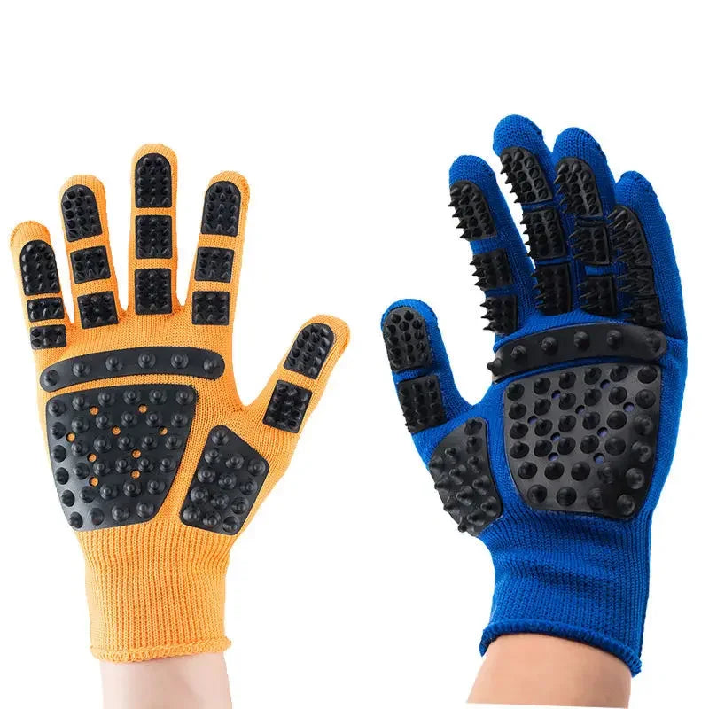 Pet Bath & Grooming Glove  – Hair Remover & Massage Brush for Dogs & Cats (Left or Right Hand)